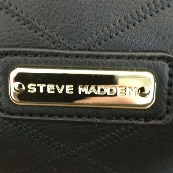 Steve Madden Quilted Tote Bag - Picture 9 of 11